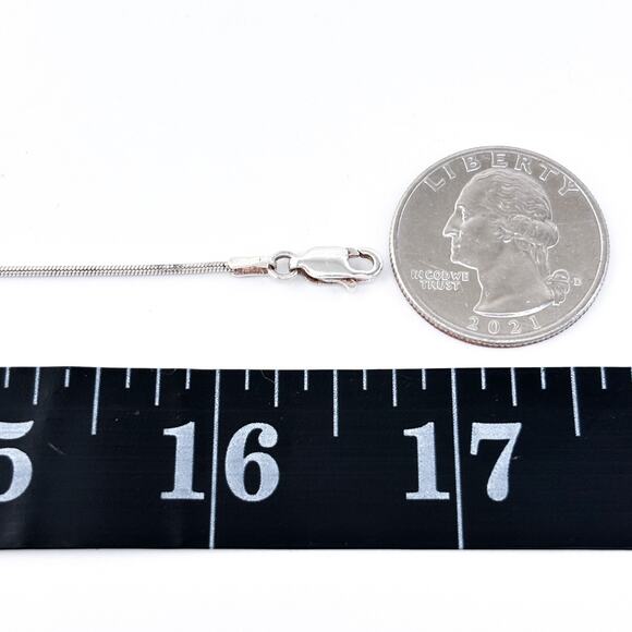 Gold-Tone Hammered Disc Pendant Necklace | Vintage Sterling Silver 925 | 16.5" - Picture 4 of 7